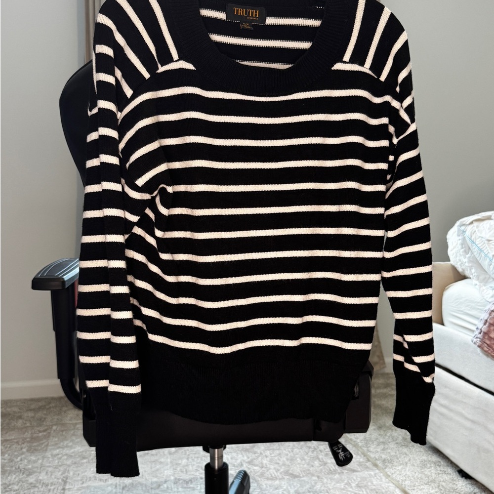 Truth Women's Black and White Striped Crew Neck Sweater